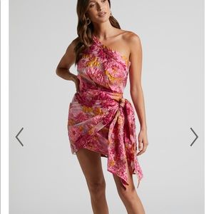 Show Po Brailey One Shoulder Wrap Front Mini Dress in Pink Jacquard size 8